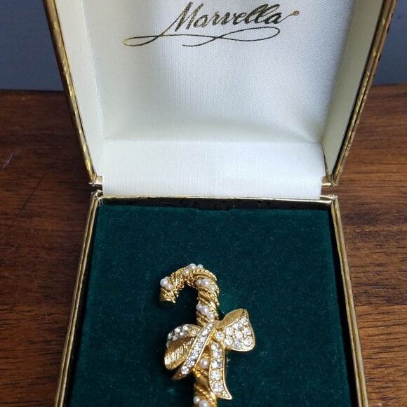 Mid Century Modern Vintage Candy Cane with Crystals and Faux Pearls Brooch Pin - Picture 5 of 5